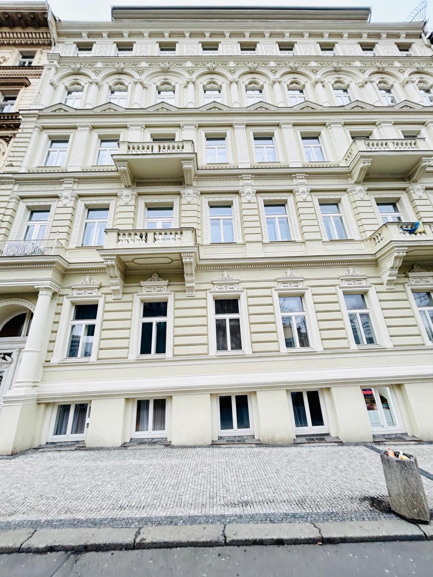 New Design & Style Apartments 50M From Wenceslas Square Praga Zewnętrze zdjęcie