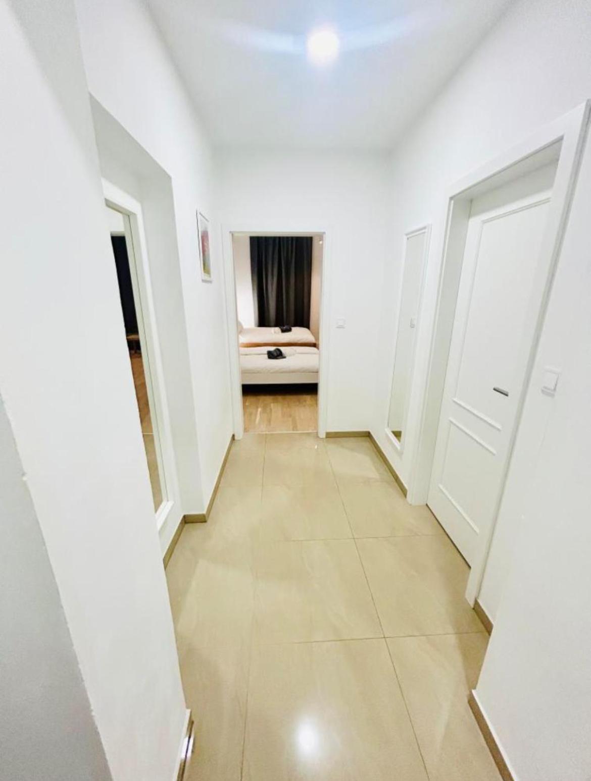 New Design & Style Apartments 50M From Wenceslas Square Praga Zewnętrze zdjęcie